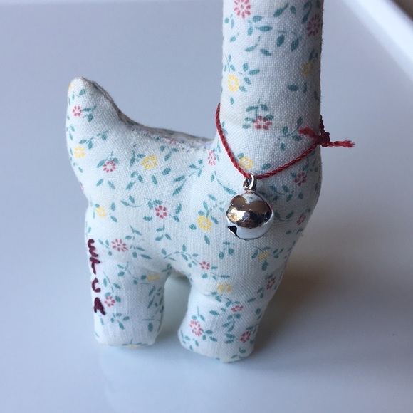 One handmade giraffe 🦒 keychain ornament - Picture 4 of 4